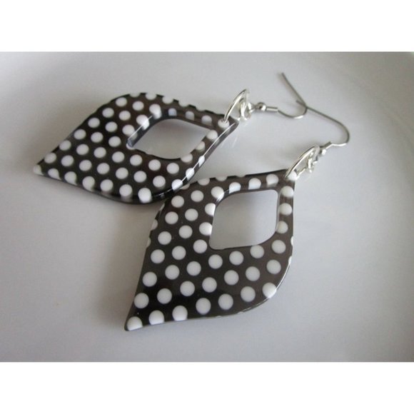 Teardrop polka dot earring dangle black white polka dot nickel free posts dangle - Picture 3 of 5
